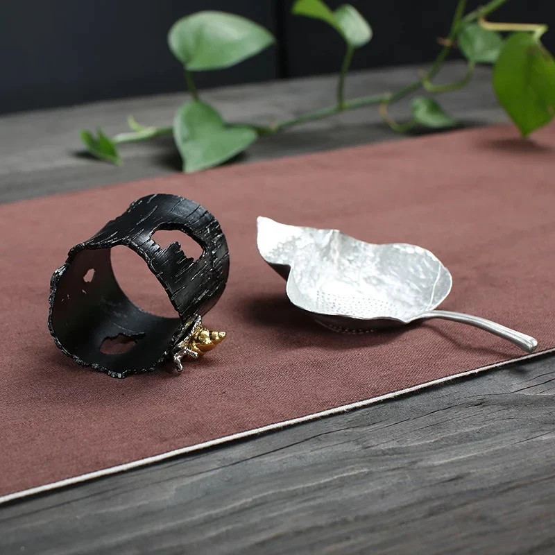 Leaf Tin Tea Strainer With Holder - Image 9