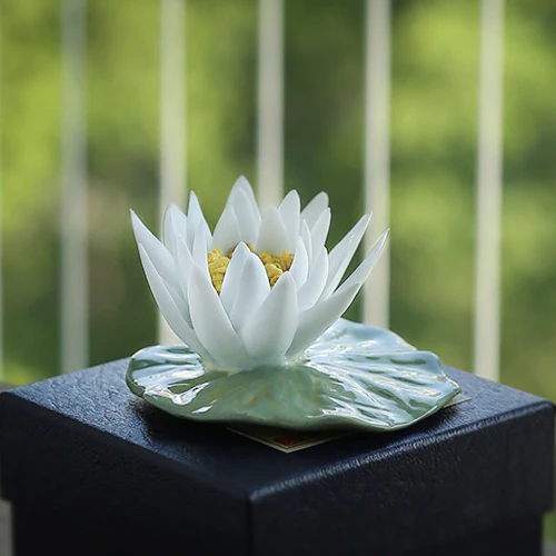 Lotus Flower And Leaf Porcelain Tea Pet - Image 10