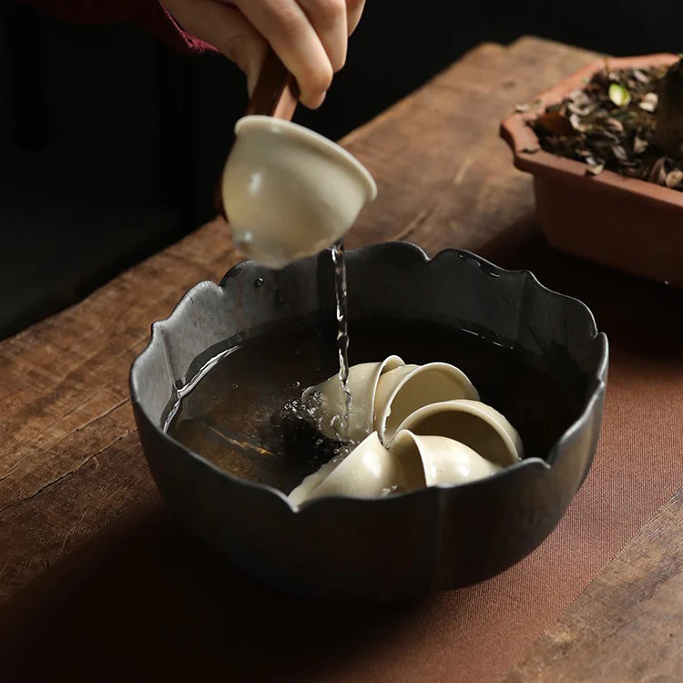 Lotus Shaped Coarse Pottery Tea Washer - Image 8