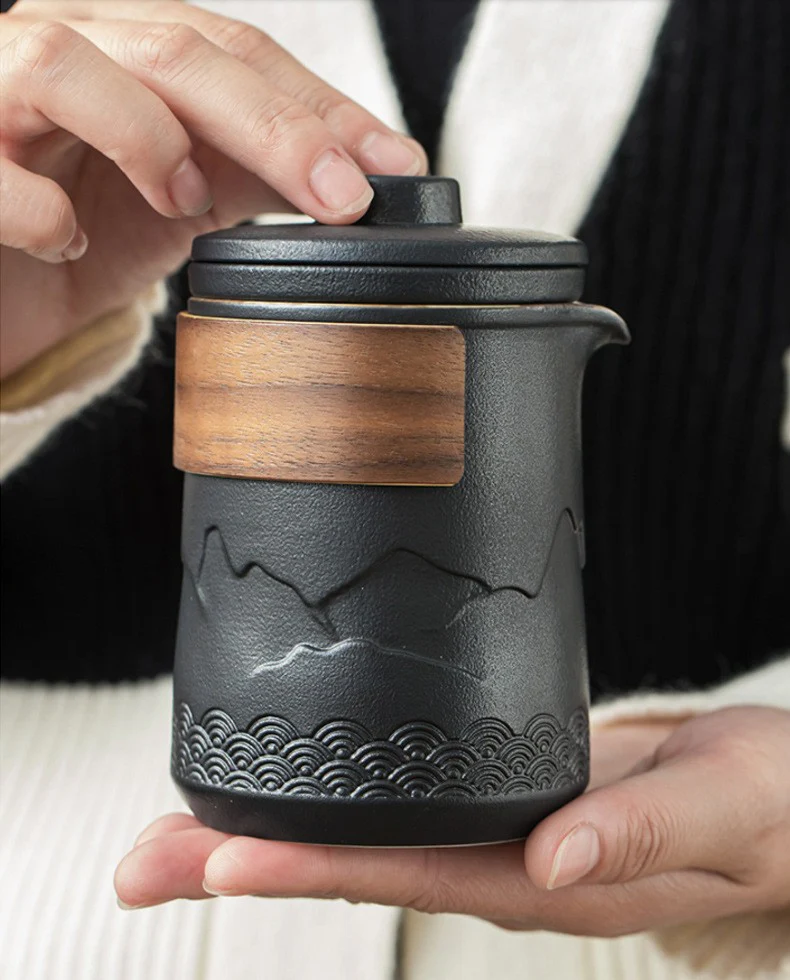 Mountain and Sea Travel Tea Set - Image 8