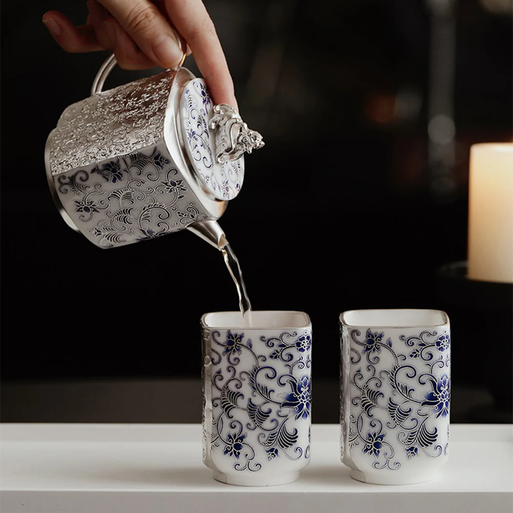 Silver-Gilt Blue And White Engraving Teapot - Image 5