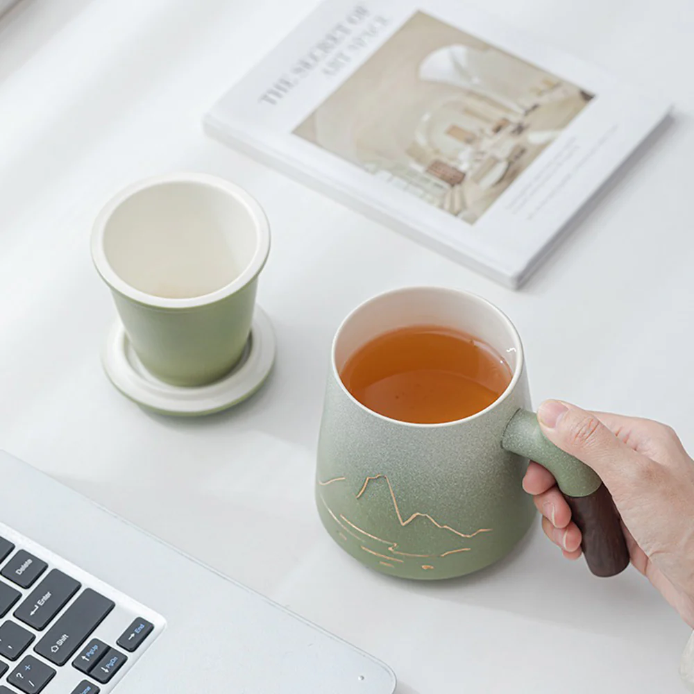 Thousand Miles of Rivers and Mountains Tea Cup - Image 3