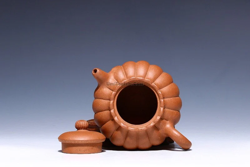 Yixing Clay Chrysanthemum Teapot - Image 6